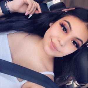 Meet your Posher, Johana